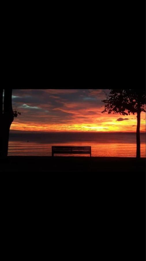 antonellagardalake Desenzano del Garda Esterno foto