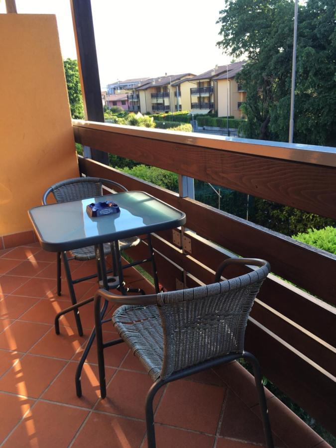 antonellagardalake Desenzano del Garda Esterno foto